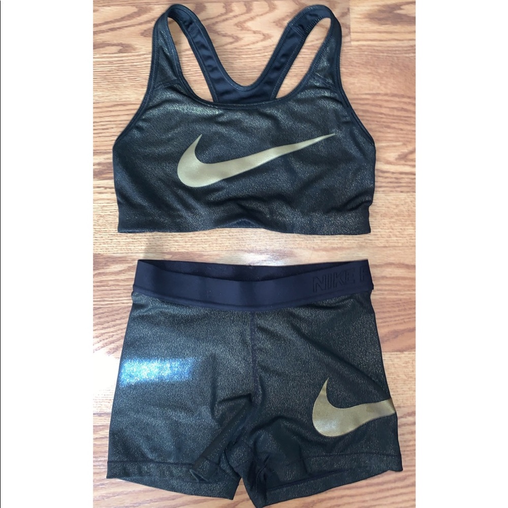Nike Pro Nike Bra and Short Set